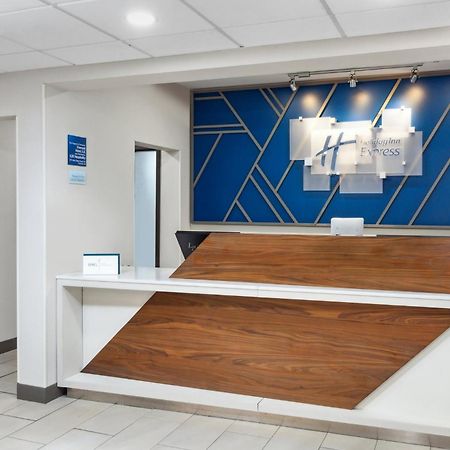 Holiday Inn Express Fremont By Ihg Kültér fotó