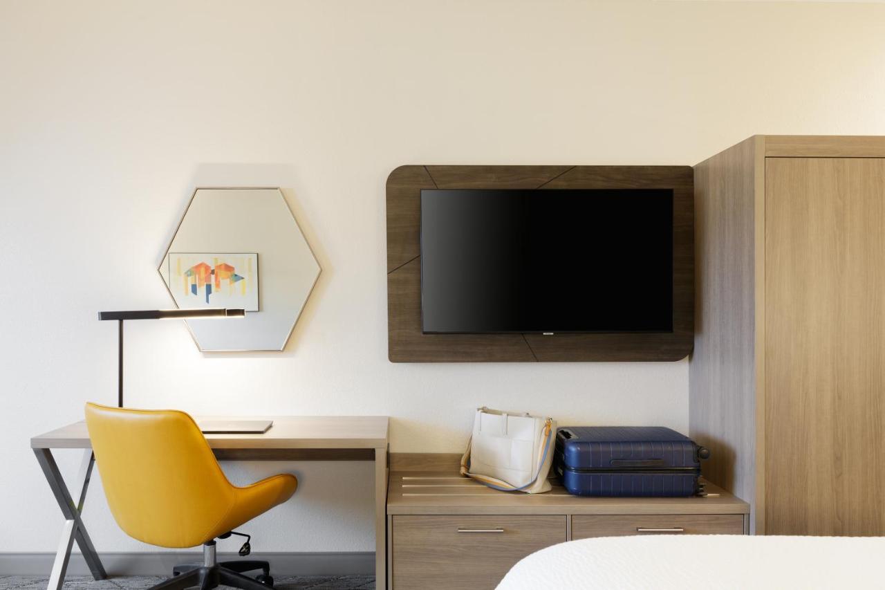 Holiday Inn Express Fremont By Ihg Kültér fotó